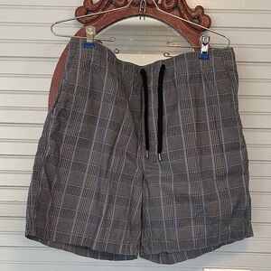 American Eagle Gray Plaid Men's Shorts